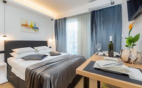 Studio Apartman Lilly With Private Parking In The Yard Of The House